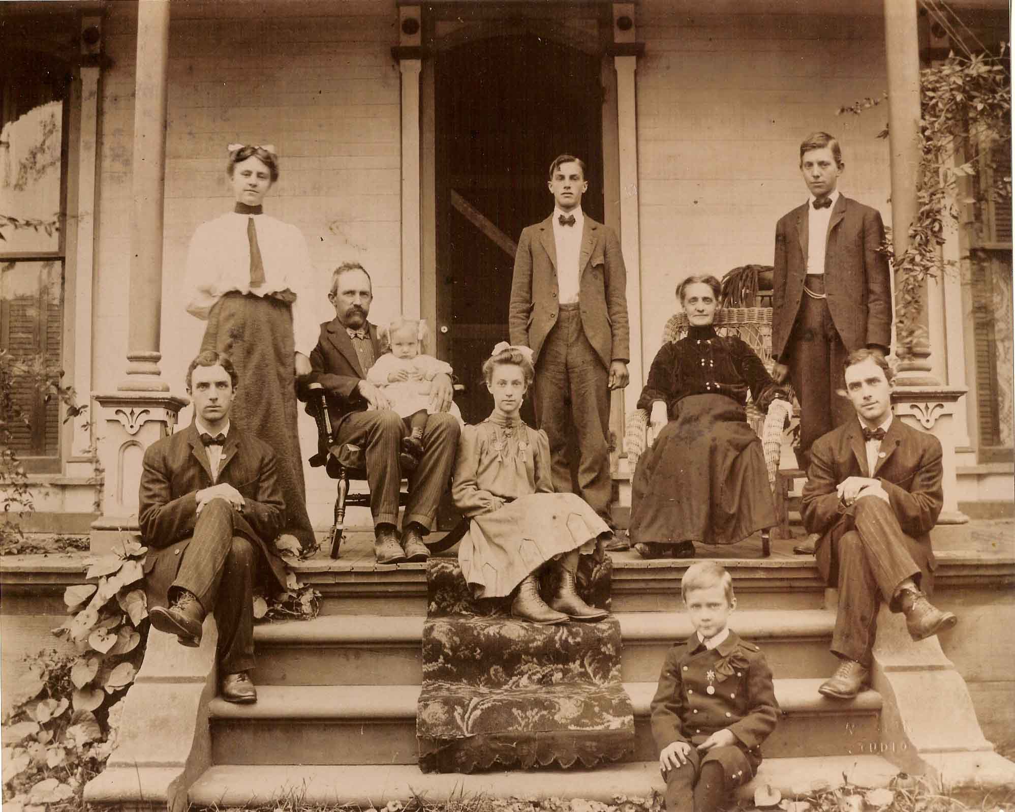 George and Josephine Leatherberry Family (It is assumed the young girl on George's lap is Louise Marie, born 1903, and the young boy in front is Charles Walter, born 1898)